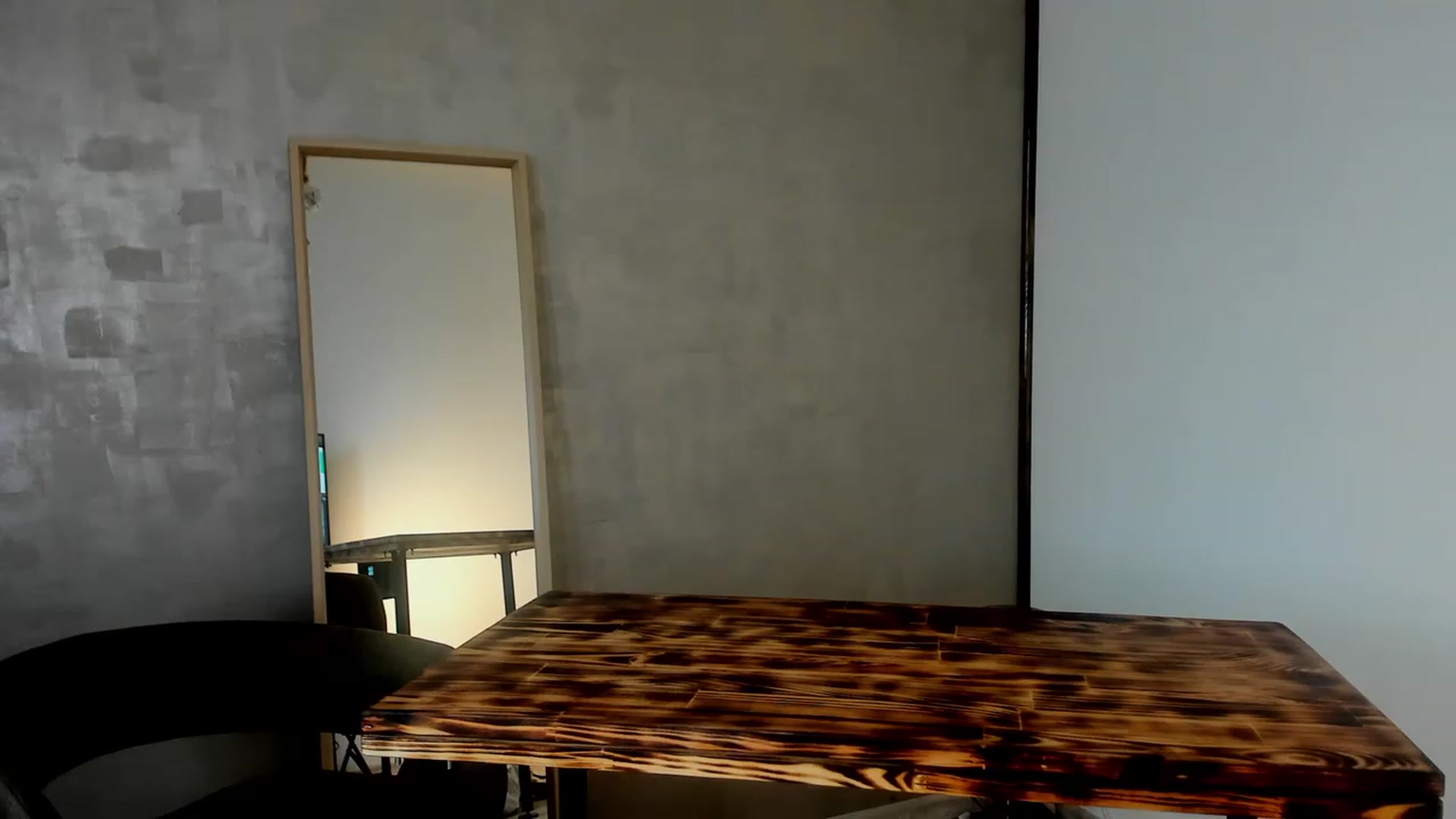 Gallery image thumbnail from FoxyLarysa's myfreecams stream on, 02/12/2023, 08:00 image 11 of 20
