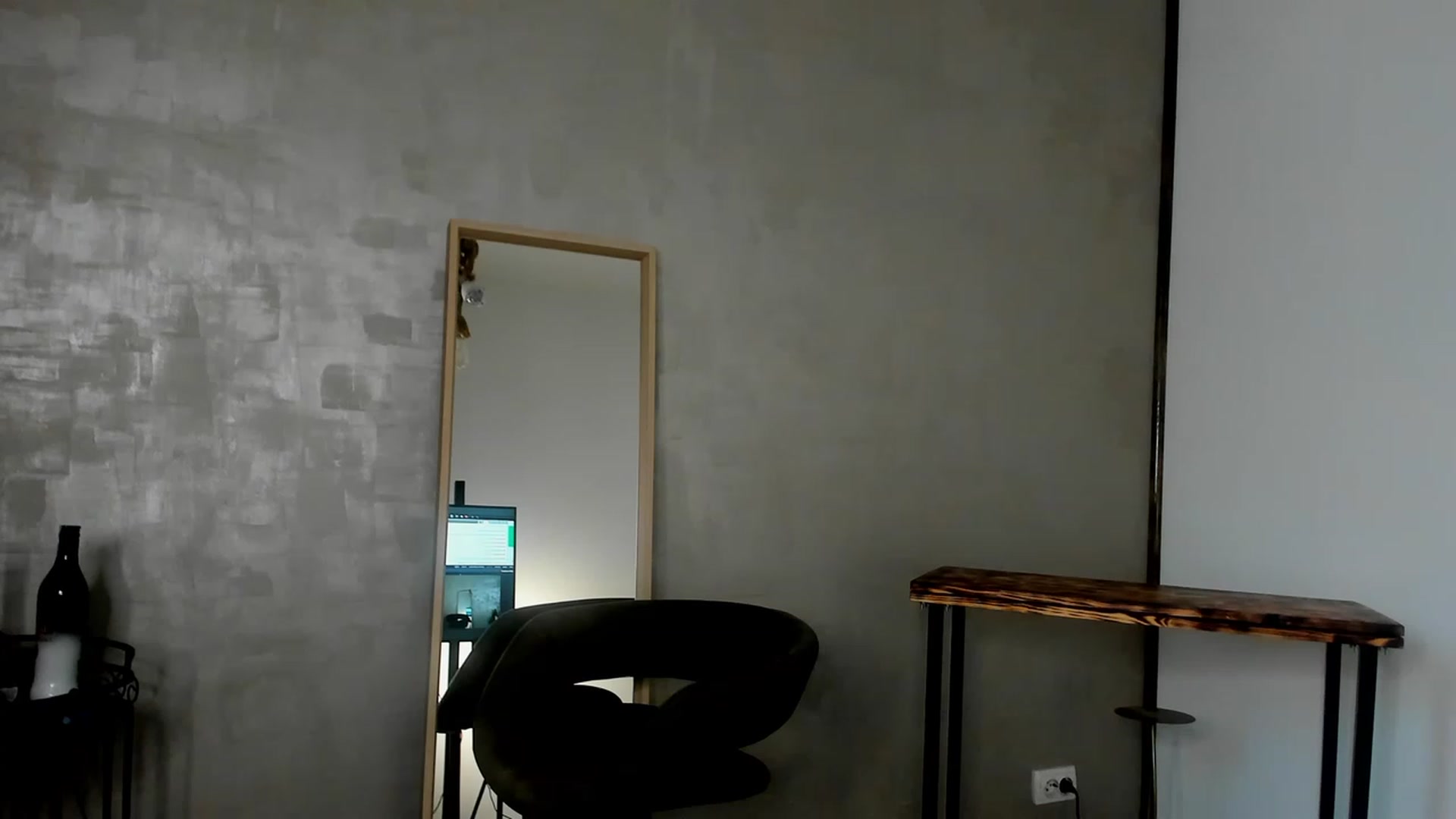 Gallery image thumbnail from FoxyLarysa's myfreecams stream on, 02/14/2023, 06:28 image 7 of 20