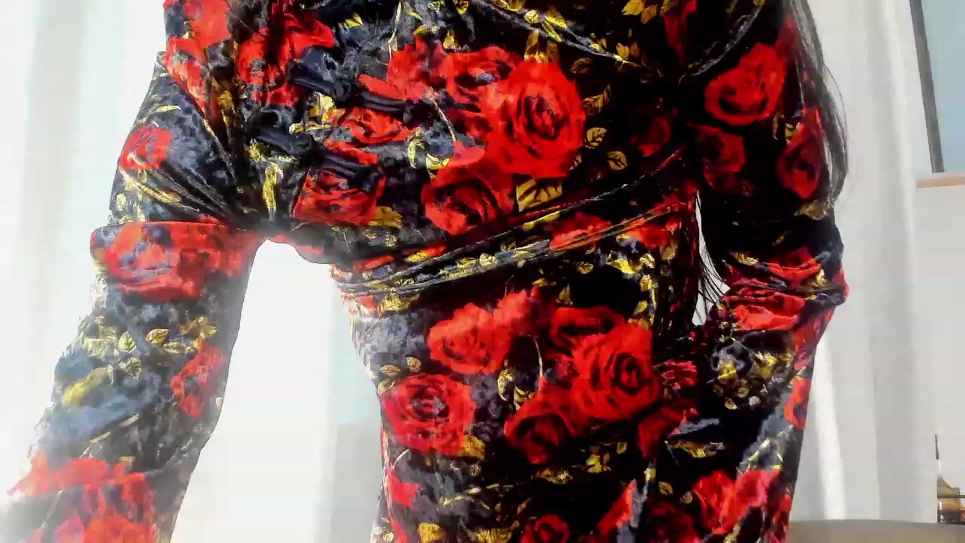 Gallery image thumbnail from FoxyLarysa's myfreecams stream on, 02/18/2023, 11:38 image 8 of 20
