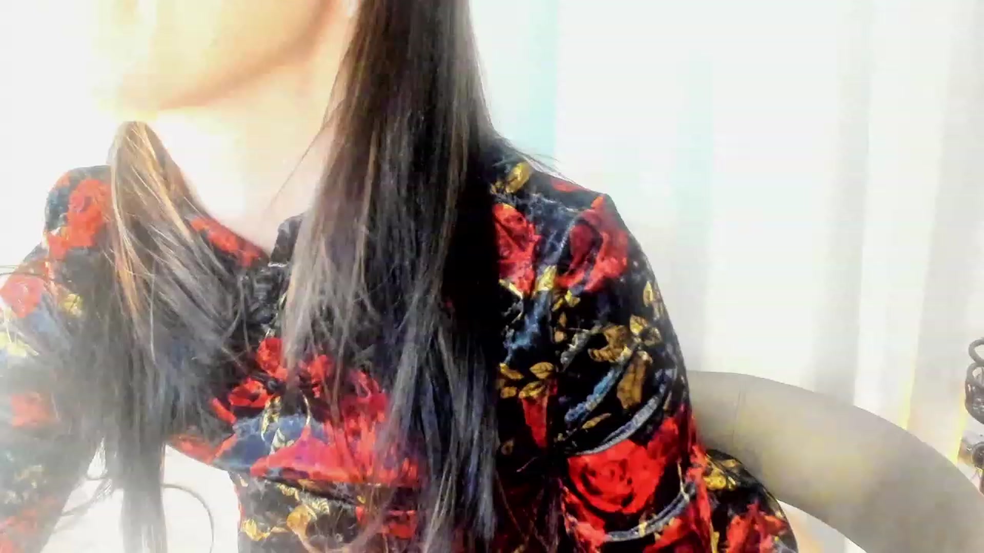 Gallery image thumbnail from FoxyLarysa's myfreecams stream on, 02/18/2023, 11:38 image 3 of 20
