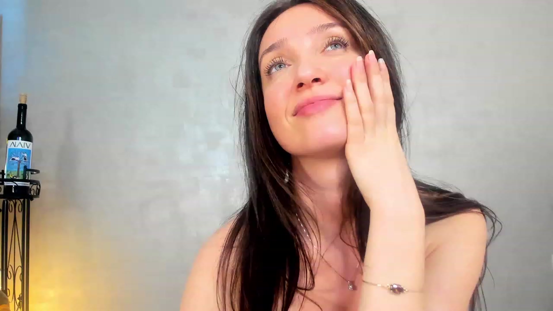 Gallery image thumbnail from FoxyLarysa's myfreecams stream on, 02/21/2023, 09:18 image 14 of 20