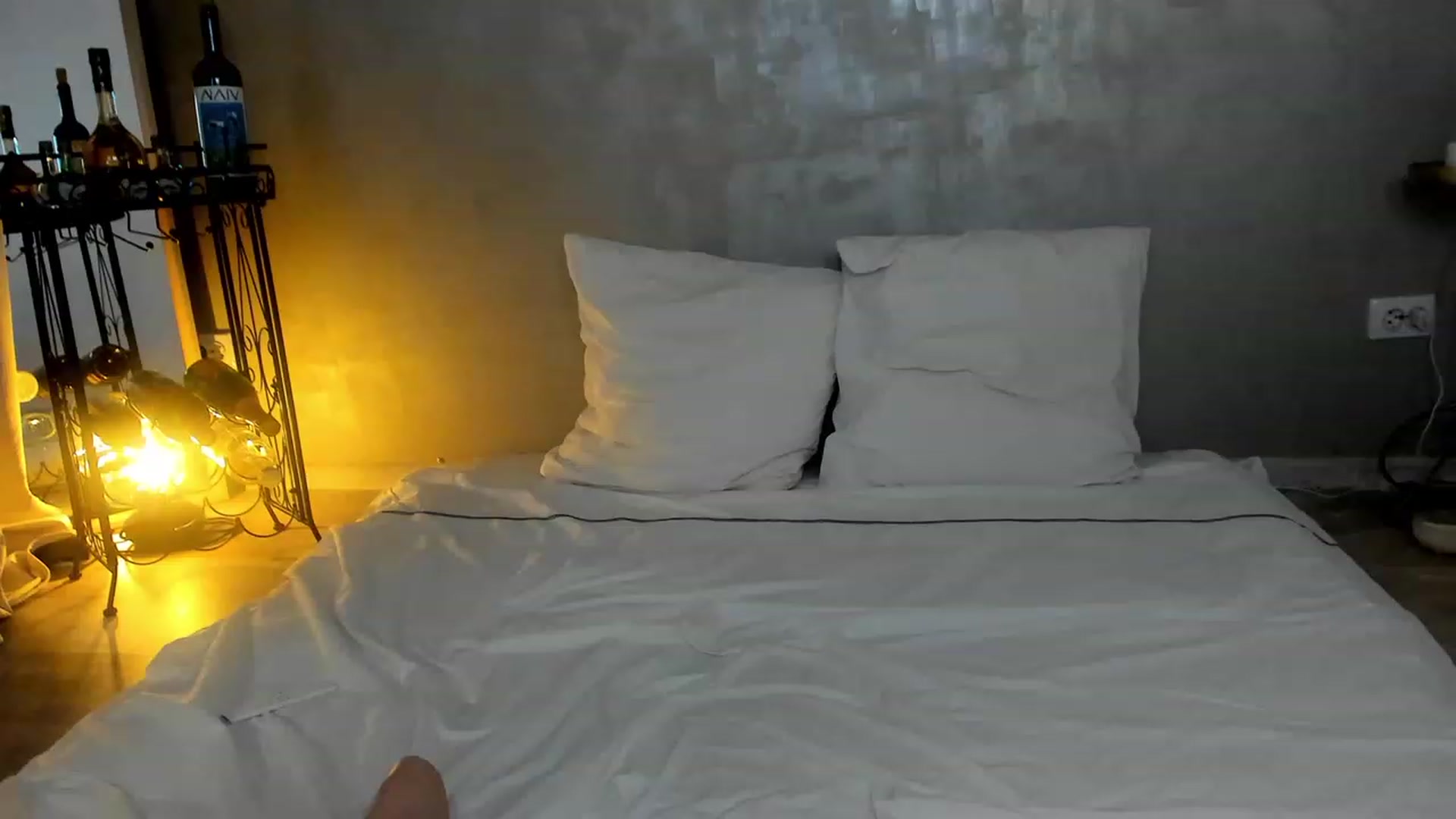 Gallery image thumbnail from FoxyLarysa's myfreecams stream on, 02/24/2023, 05:12 image 1 of 20