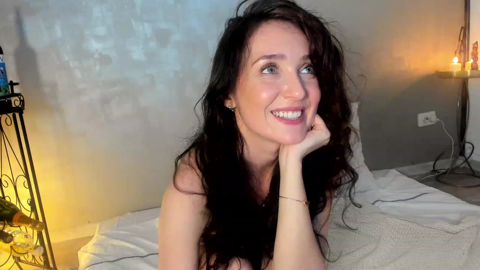 Gallery image thumbnail from FoxyLarysa's myfreecams stream on, 02/26/2023, 07:50 image 4 of 20