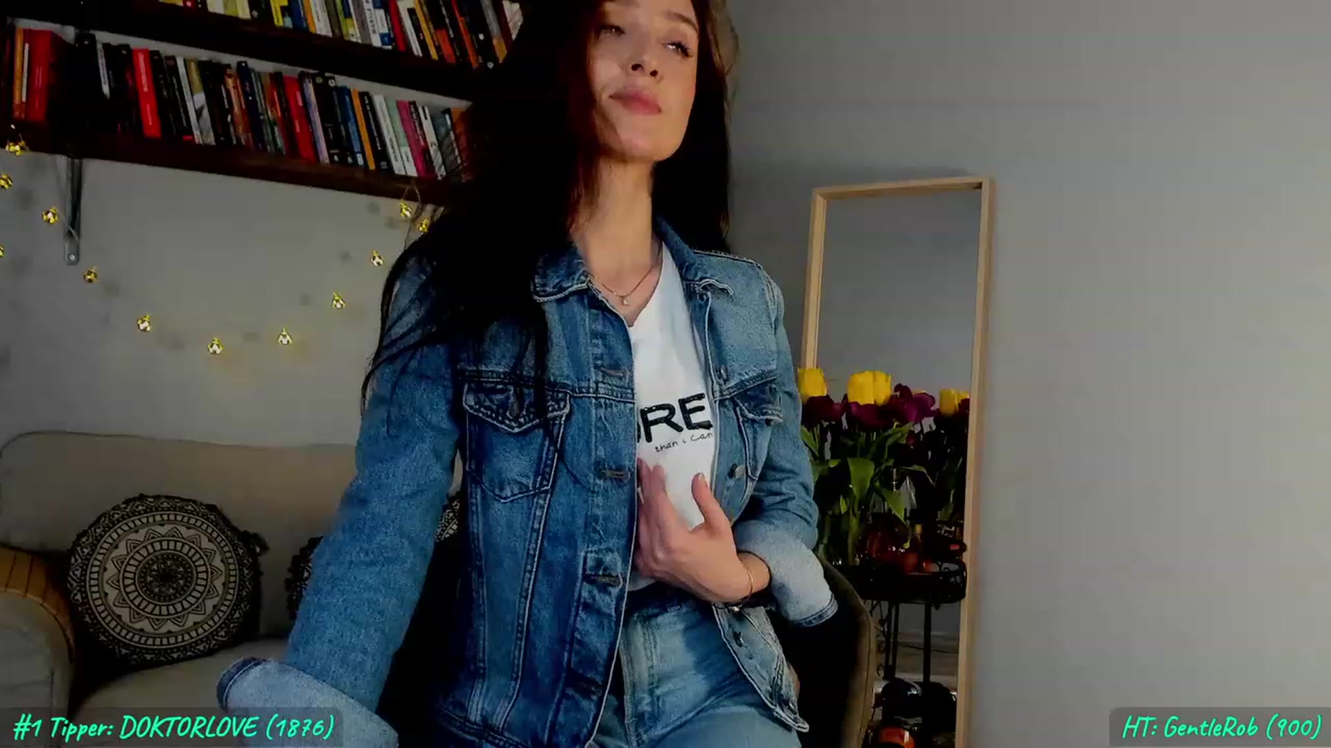 Gallery image thumbnail from FoxyLarysa's myfreecams stream on, 03/11/2023, 21:41 image 15 of 20