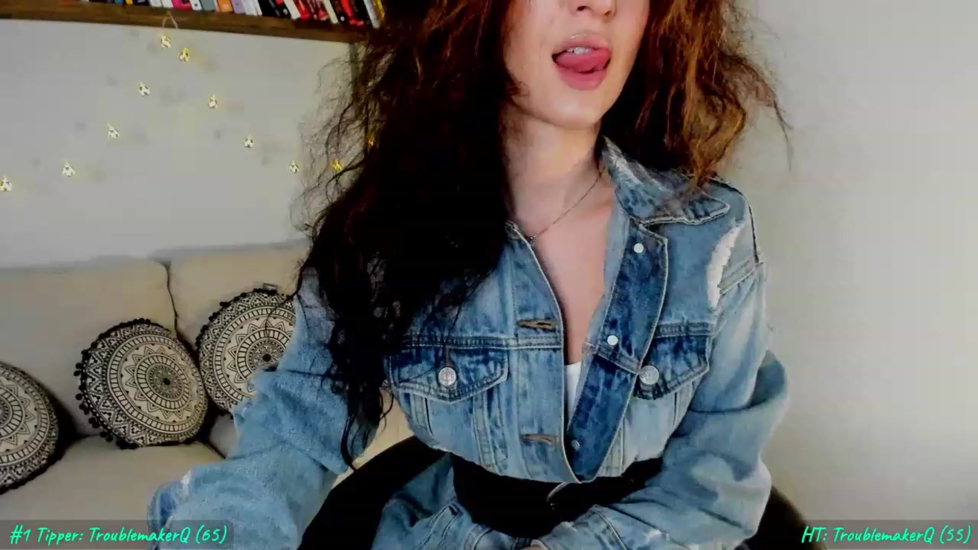 Gallery image thumbnail from FoxyLarysa's myfreecams stream on, 03/18/2023, 20:40 image 4 of 20