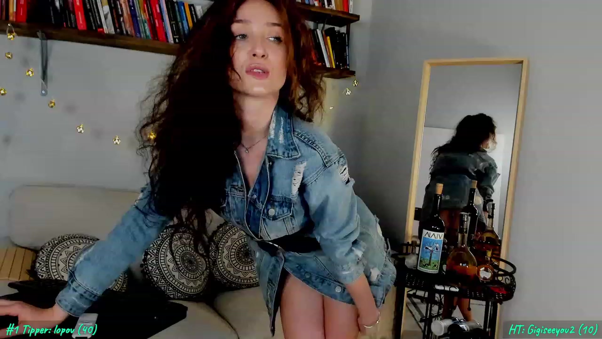 Gallery image thumbnail from FoxyLarysa's myfreecams stream on, 03/18/2023, 20:40 image 2 of 20