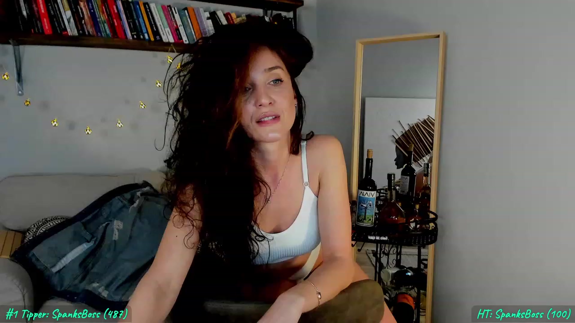 Gallery image thumbnail from FoxyLarysa's myfreecams stream on, 03/18/2023, 20:40 image 19 of 20