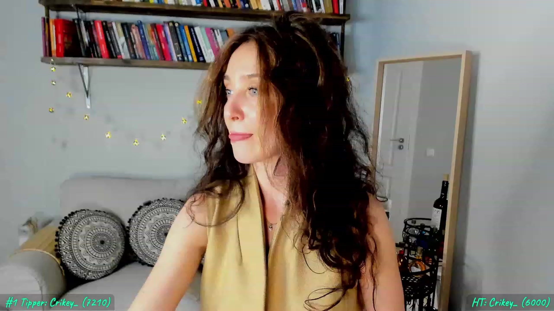 Gallery image thumbnail from FoxyLarysa's myfreecams stream on, 03/24/2023, 19:24 image 20 of 20