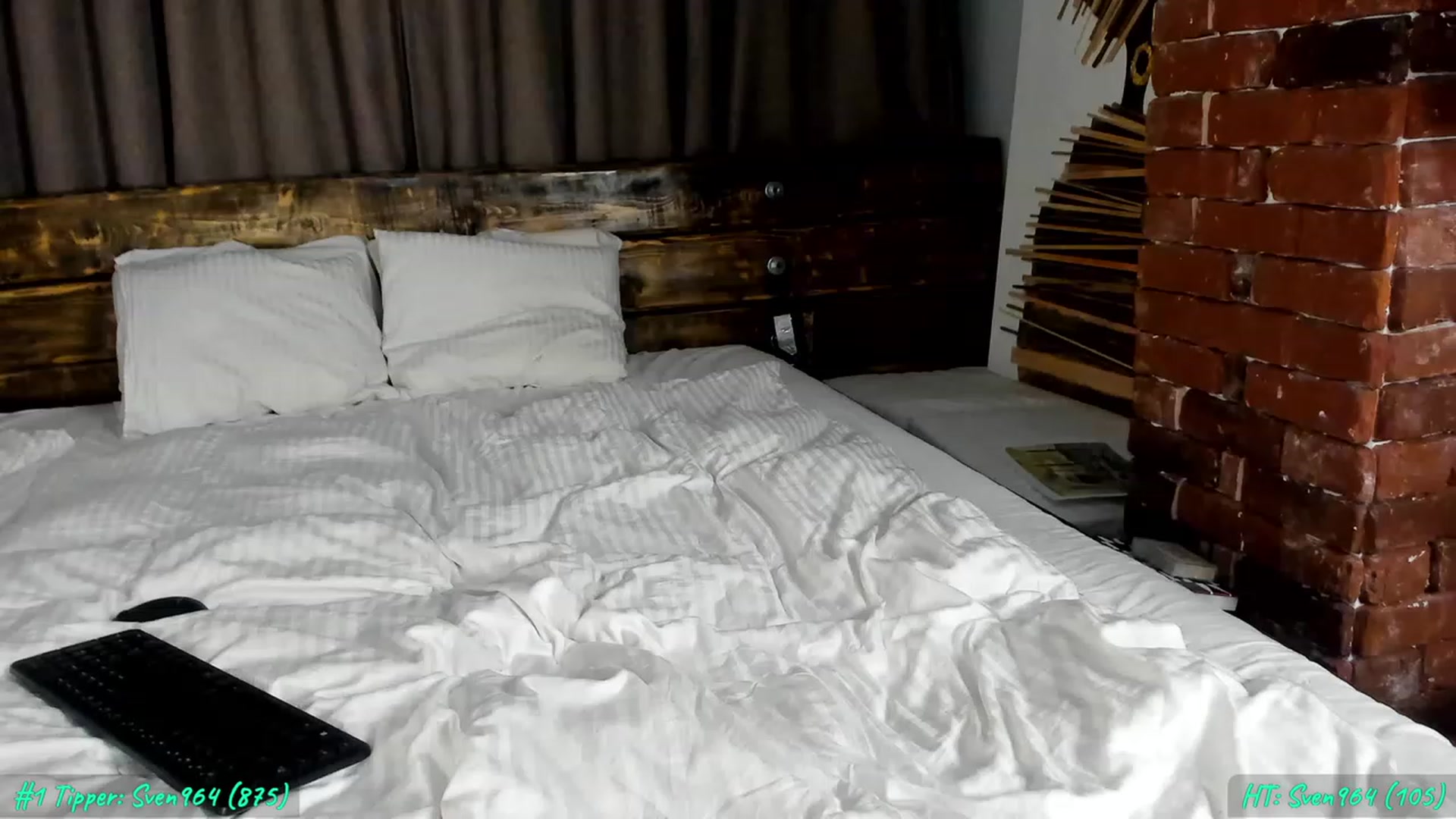 Gallery image thumbnail from FoxyLarysa's myfreecams stream on, 04/02/2023, 19:24 image 7 of 20