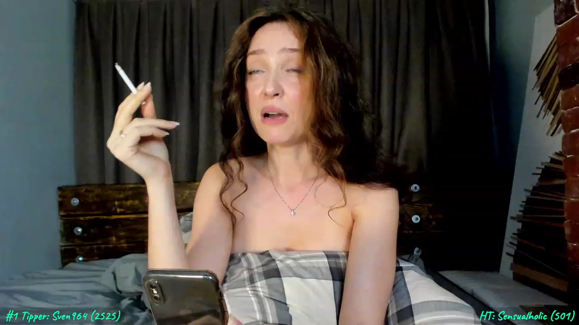 Gallery image thumbnail from FoxyLarysa's myfreecams stream on, 04/05/2023, 20:38 image 18 of 20
