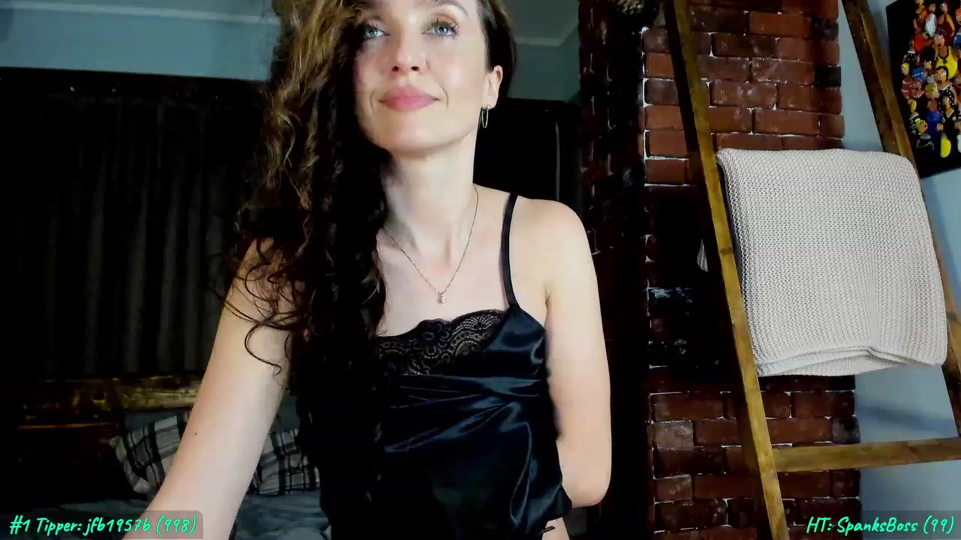 Gallery image thumbnail from FoxyLarysa's myfreecams stream on, 04/06/2023, 20:56 image 12 of 20
