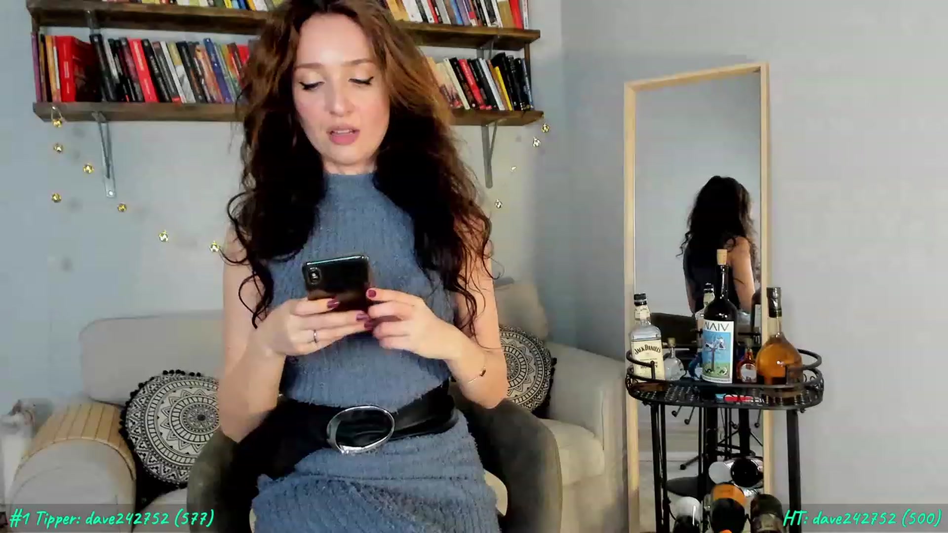 Gallery image thumbnail from FoxyLarysa's myfreecams stream on, 04/08/2023, 16:55 image 18 of 20