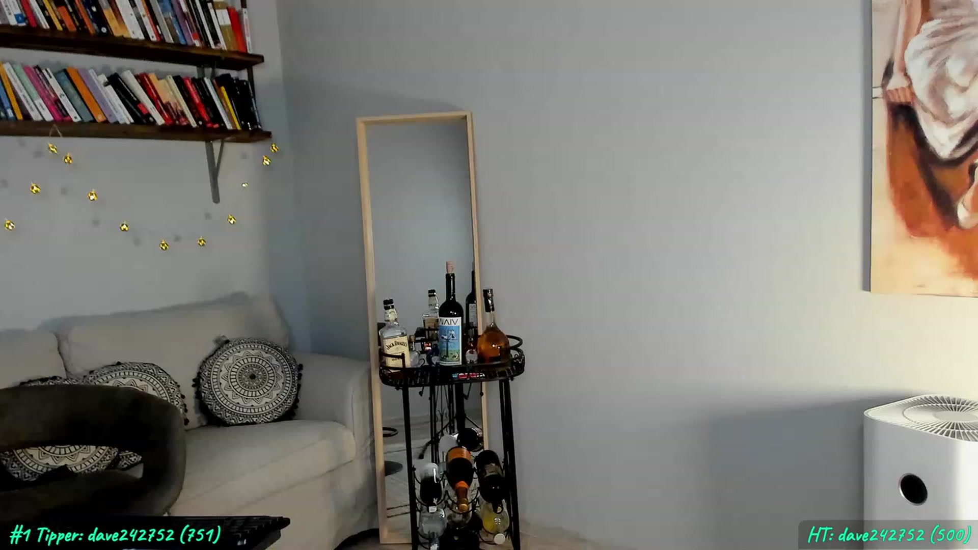 Gallery image thumbnail from FoxyLarysa's myfreecams stream on, 04/08/2023, 21:19 image 3 of 20