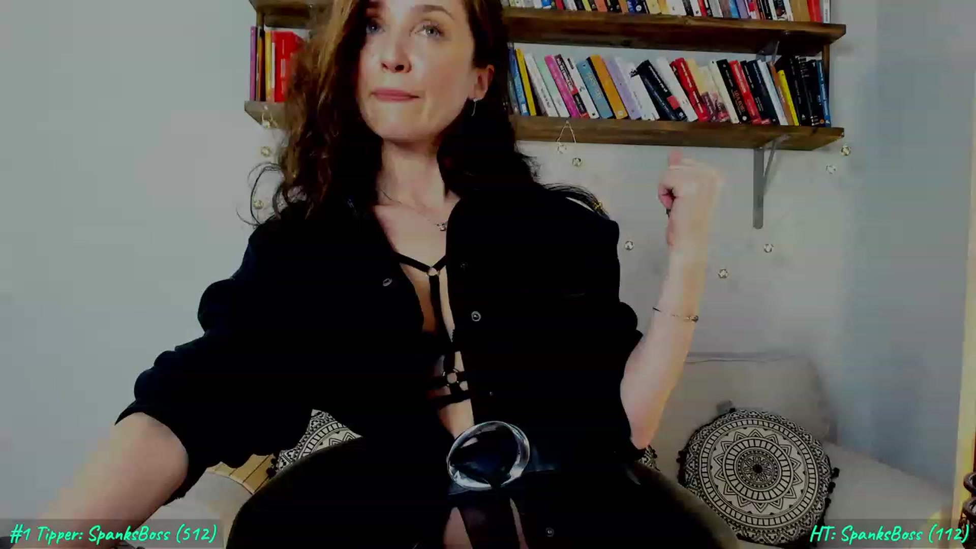 Gallery image thumbnail from FoxyLarysa's myfreecams stream on, 04/09/2023, 21:51 image 3 of 20