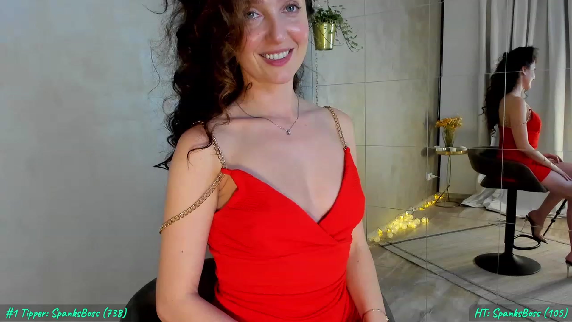 Gallery image thumbnail from FoxyLarysa's myfreecams stream on, 04/26/2023, 23:24 image 4 of 20