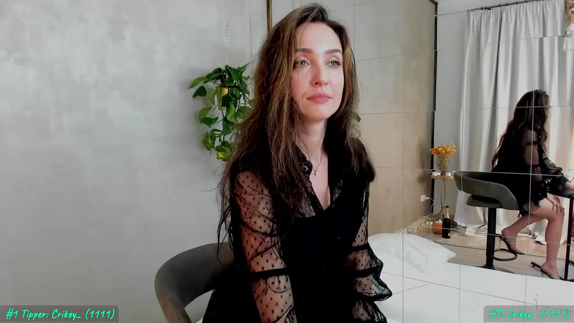 Gallery image thumbnail from FoxyLarysa's myfreecams stream on, 05/21/2023, 22:42 image 1 of 20