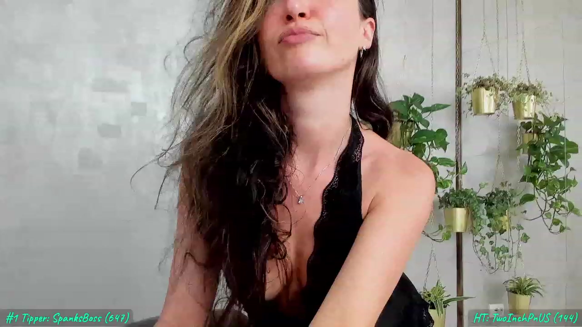 Gallery image thumbnail from FoxyLarysa's myfreecams stream on, 06/24/2023, 06:08 image 13 of 20