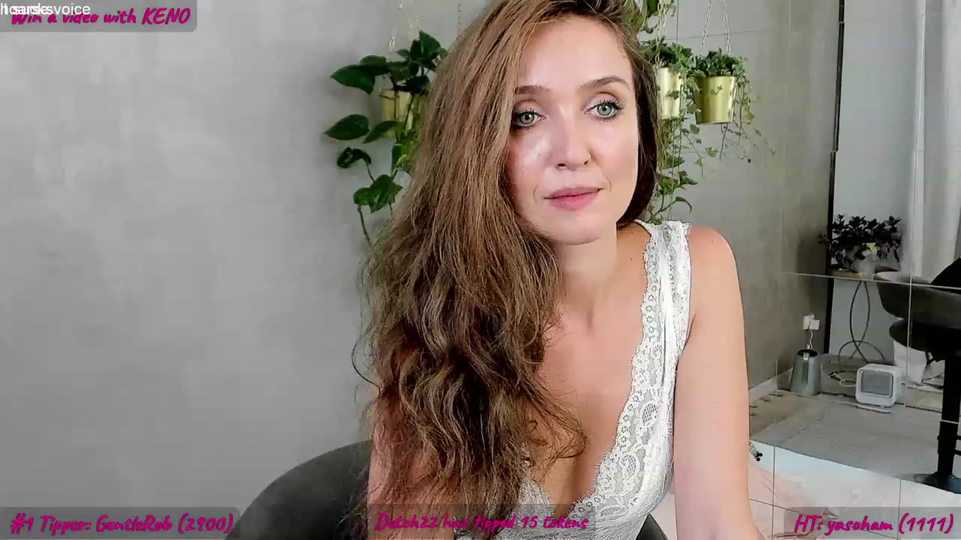 Gallery image thumbnail from FoxyLarysa's myfreecams stream on, 07/30/2023, 11:59 image 11 of 20