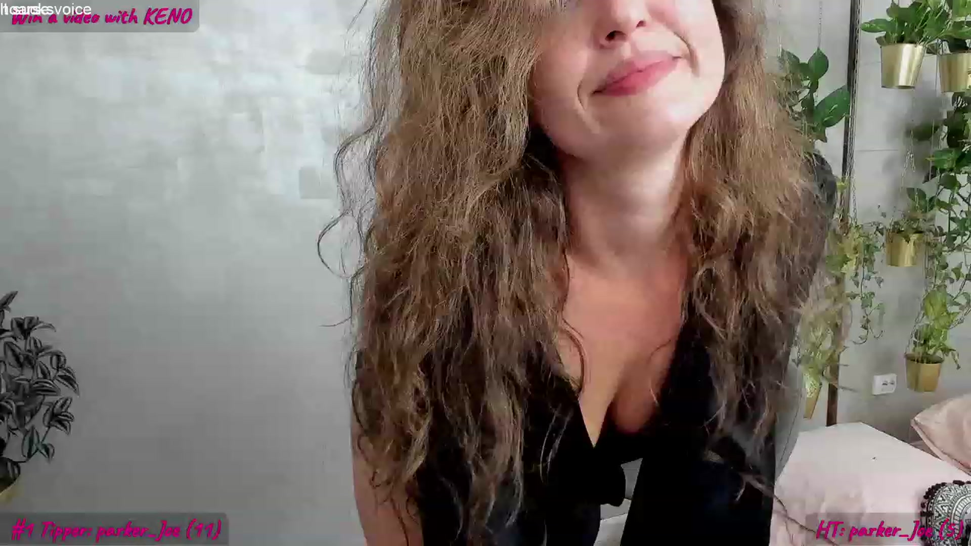 Gallery image thumbnail from FoxyLarysa's myfreecams stream on, 08/16/2023, 20:03 image 20 of 20