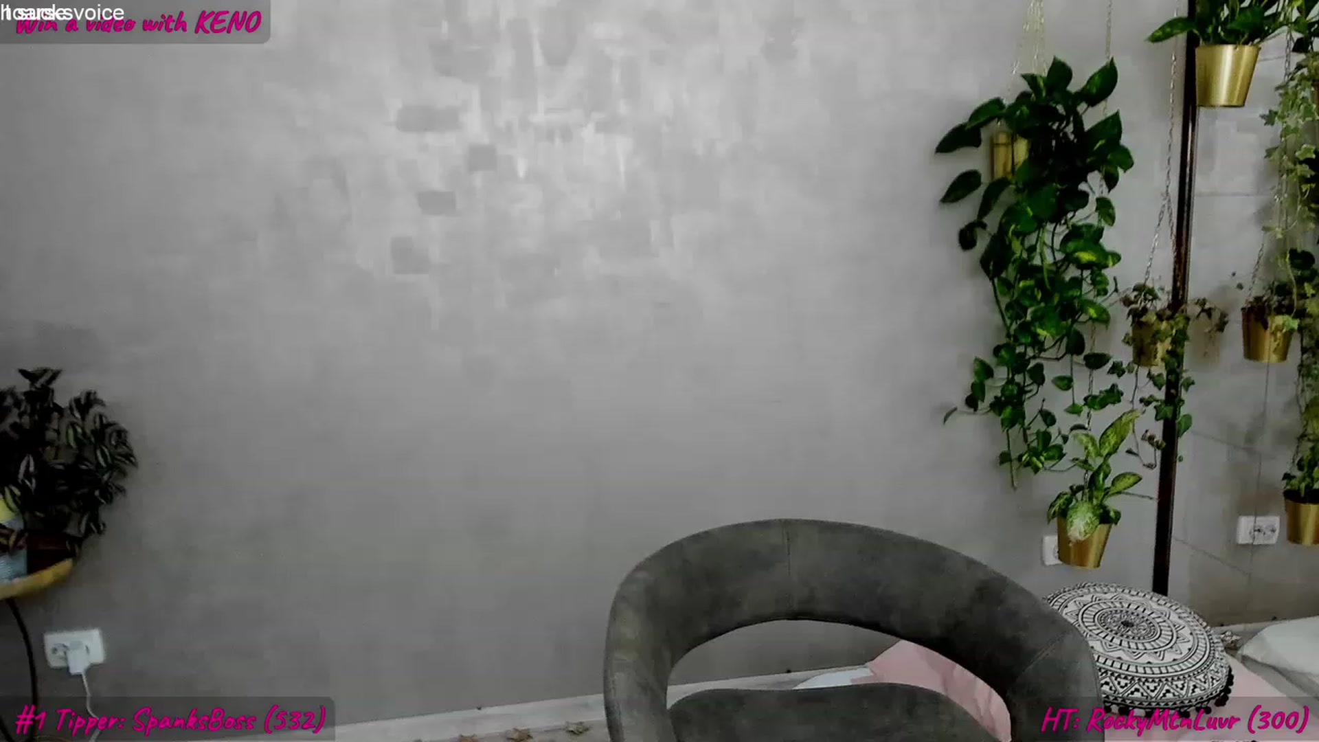 Gallery image thumbnail from FoxyLarysa's myfreecams stream on, 08/23/2023, 24:05 image 1 of 20