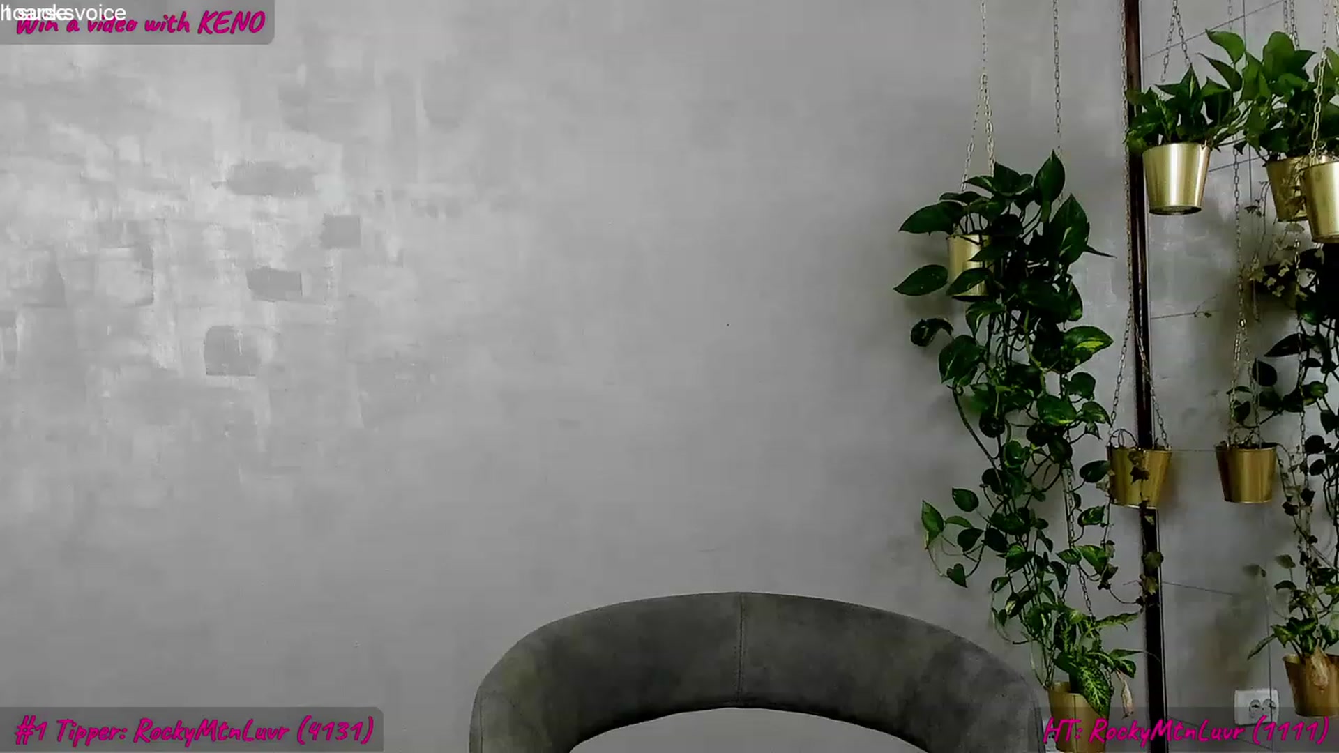 Gallery image thumbnail from FoxyLarysa's myfreecams stream on, 10/06/2023, 01:03 image 5 of 20