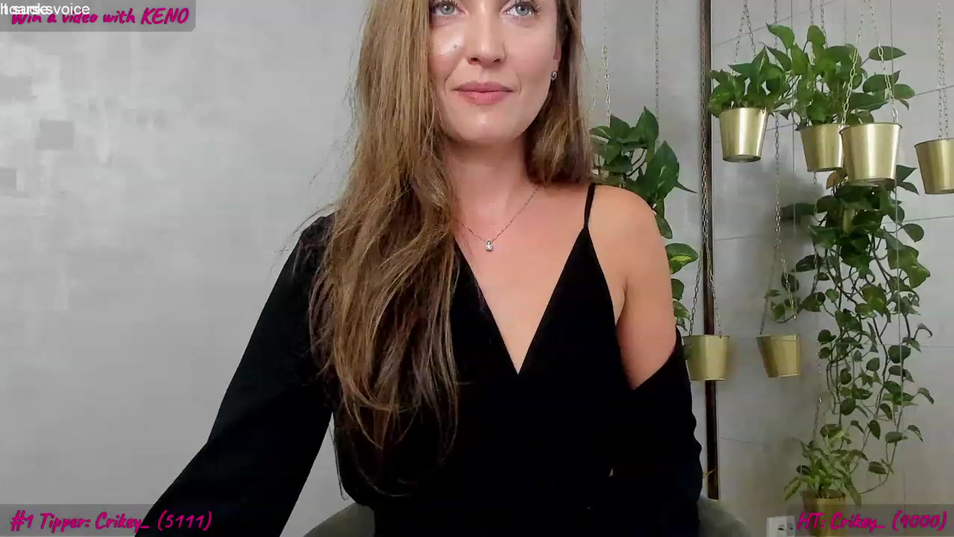 Gallery image thumbnail from FoxyLarysa's myfreecams stream on, 10/12/2023, 01:33 image 20 of 20