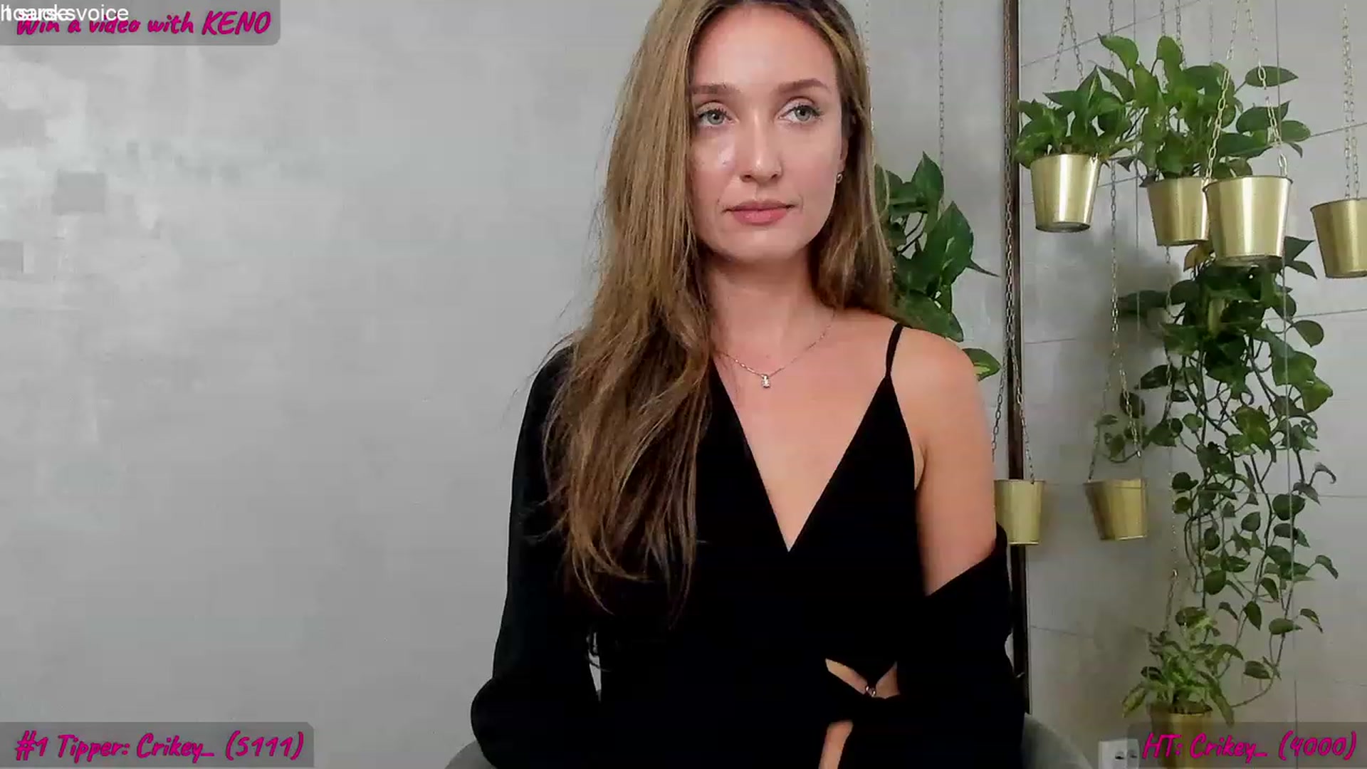 Gallery image thumbnail from FoxyLarysa's myfreecams stream on, 10/12/2023, 01:33 image 14 of 20