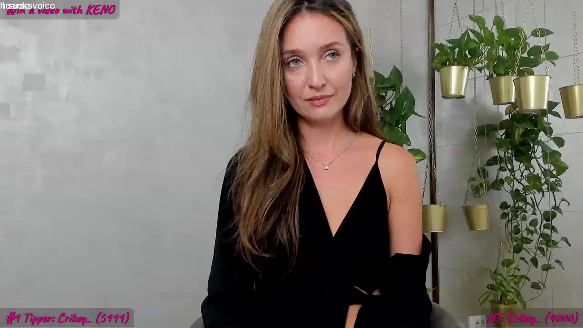 Gallery image thumbnail from FoxyLarysa's myfreecams stream on, 10/12/2023, 01:33 image 9 of 20