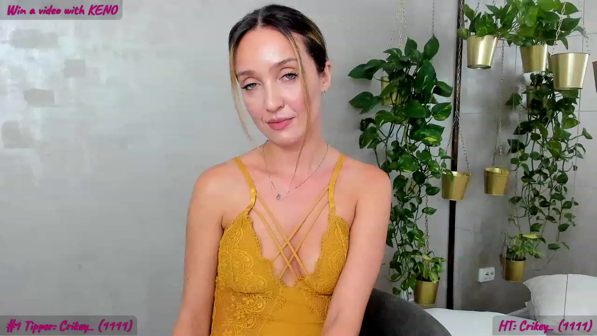 Gallery image thumbnail from FoxyLarysa's myfreecams stream on, 11/10/2023, 22:17 image 13 of 20