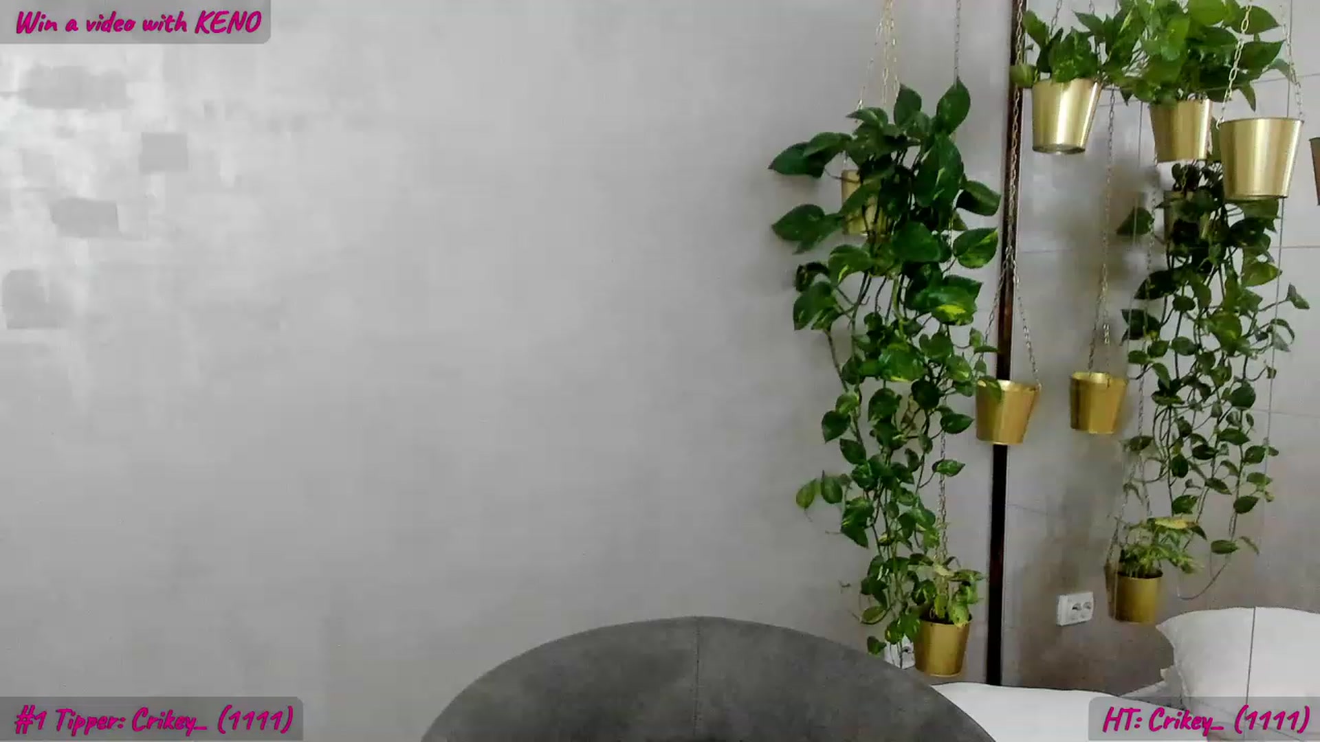 Gallery image thumbnail from FoxyLarysa's myfreecams stream on, 11/10/2023, 22:17 image 10 of 20