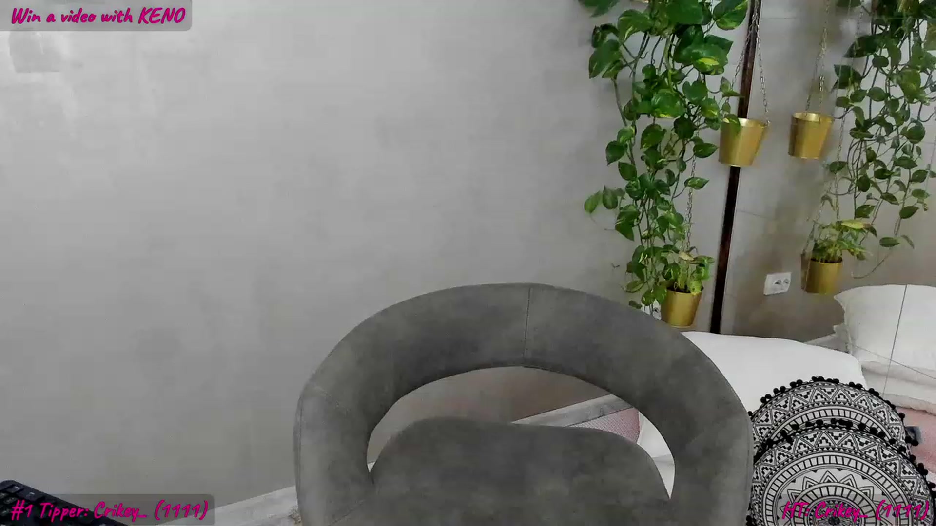 Gallery image thumbnail from FoxyLarysa's myfreecams stream on, 11/10/2023, 22:17 image 18 of 20
