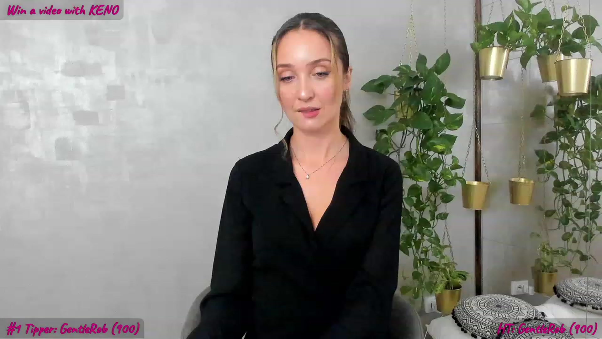 Gallery image thumbnail from FoxyLarysa's myfreecams stream on, 11/24/2023, 22:54 image 3 of 20