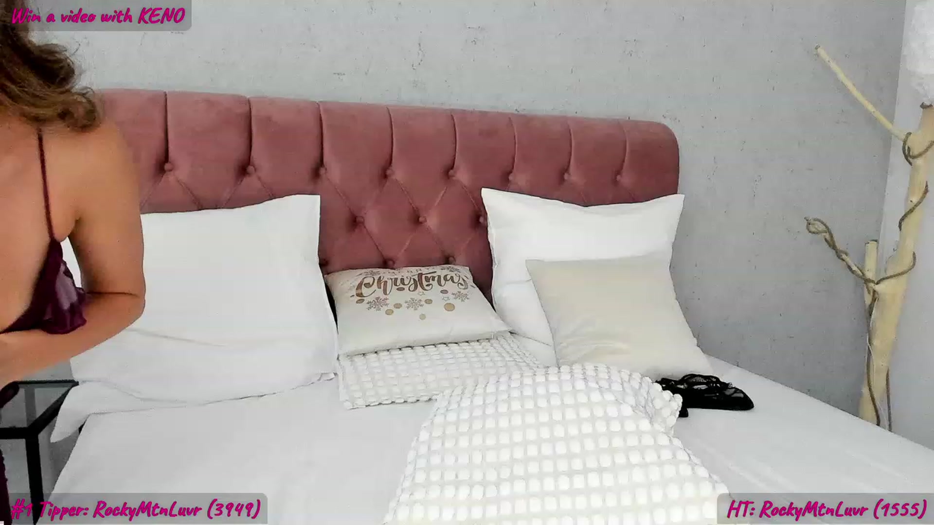 Gallery image thumbnail from FoxyLarysa's myfreecams stream on, 12/04/2023, 02:08 image 20 of 20