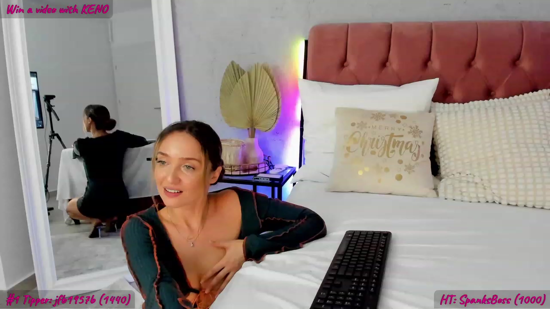 Gallery image thumbnail from FoxyLarysa's myfreecams stream on, 01/04/2024, 21:28 image 13 of 20