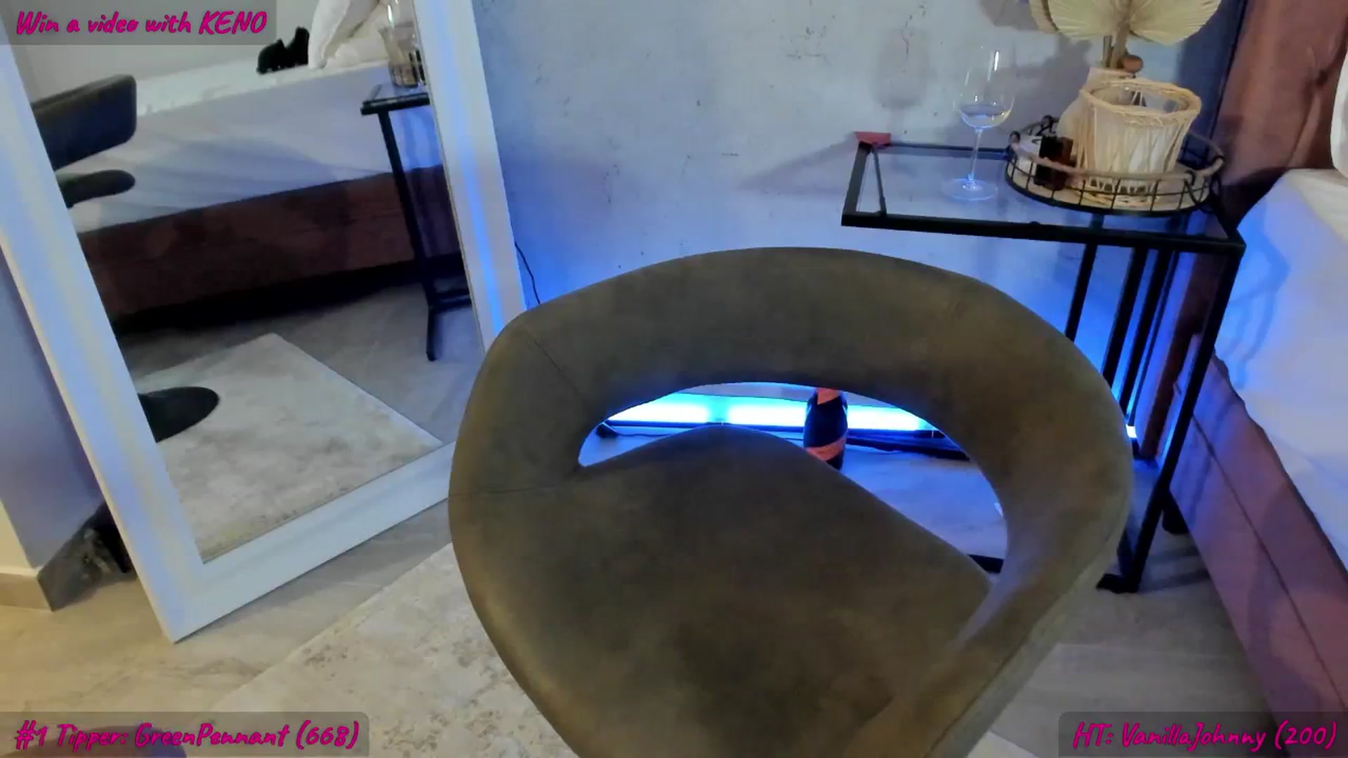 Gallery image thumbnail from FoxyLarysa's myfreecams stream on, 05/10/2024, 23:03 image 12 of 20