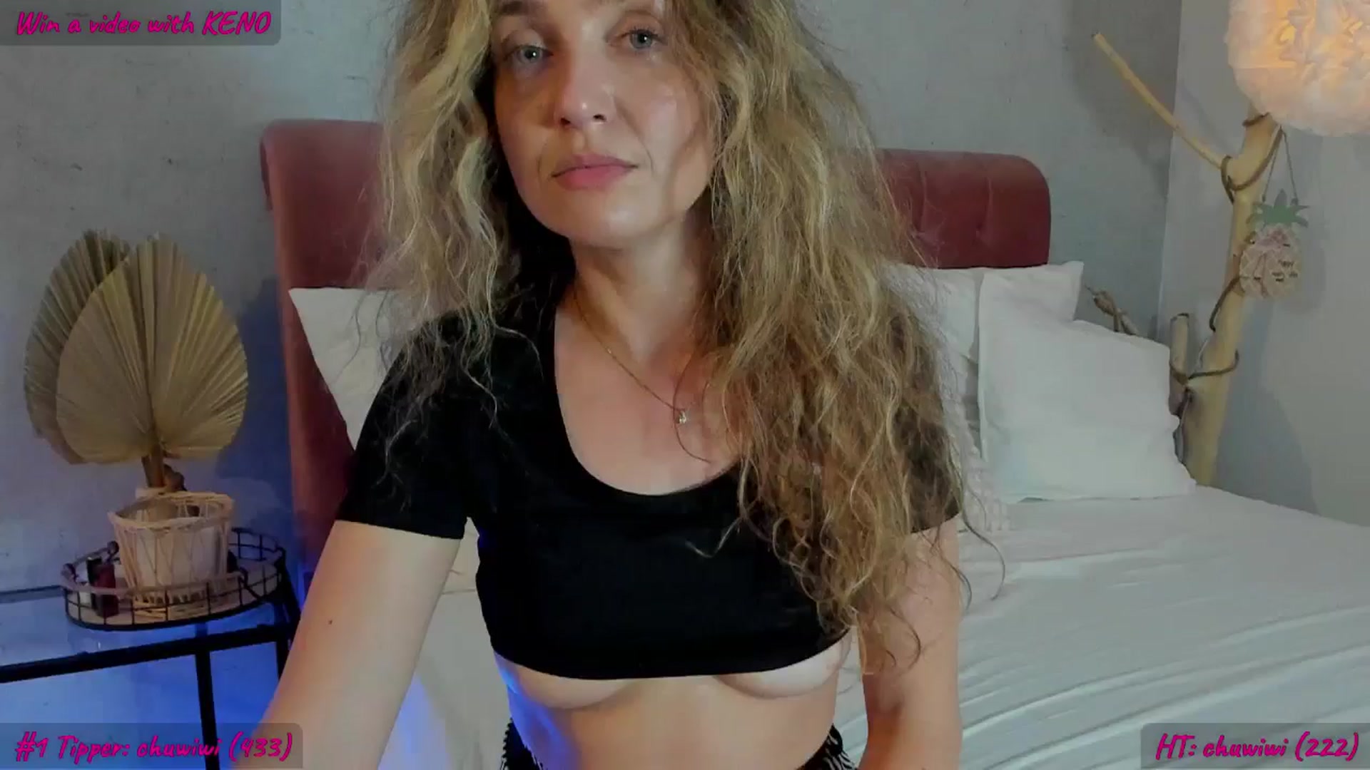 Gallery image thumbnail from FoxyLarysa's myfreecams stream on, 05/15/2024, 03:57 image 2 of 20