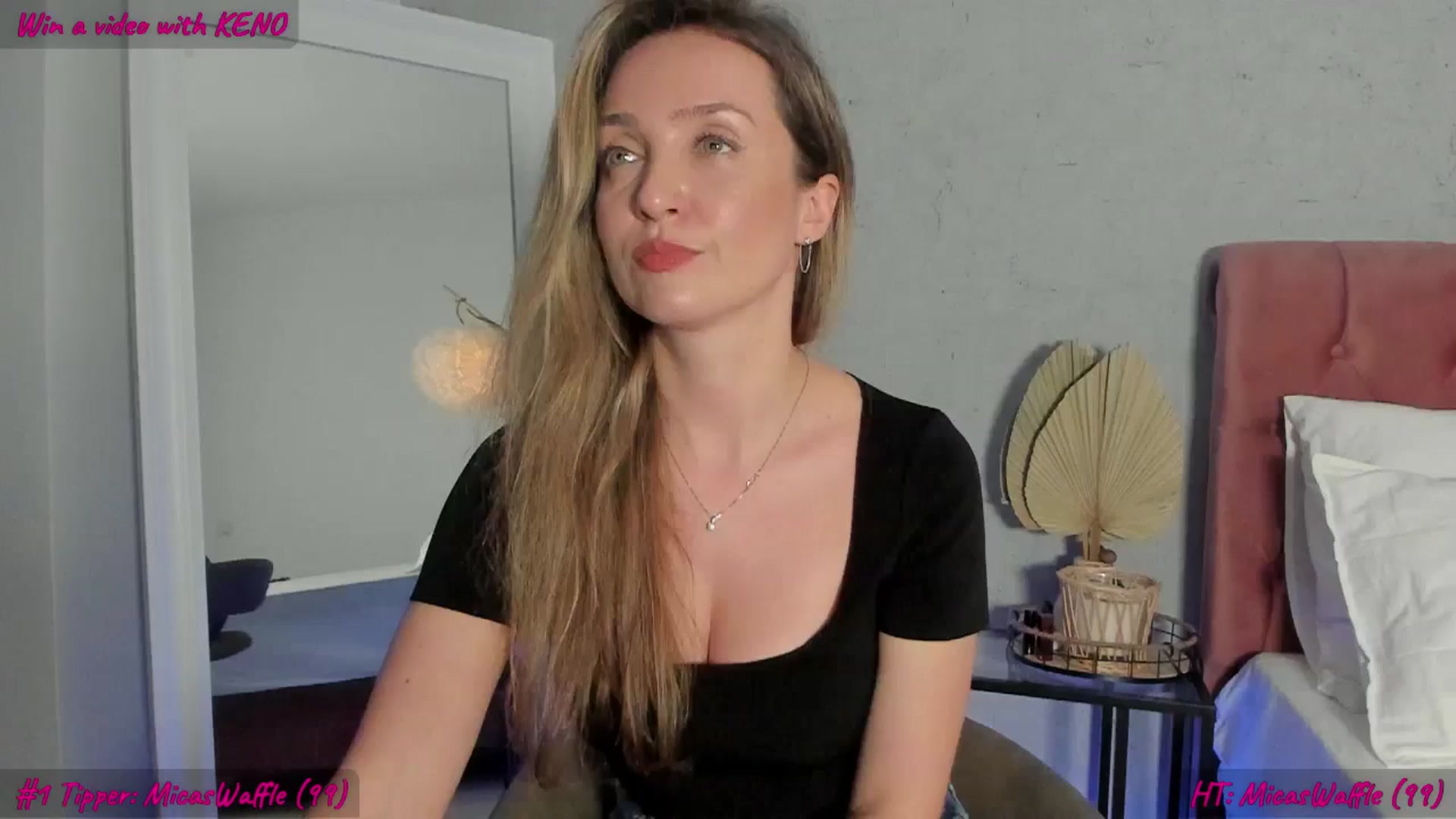 Gallery image thumbnail from FoxyLarysa's myfreecams stream on, 05/18/2024, 22:39 image 8 of 20