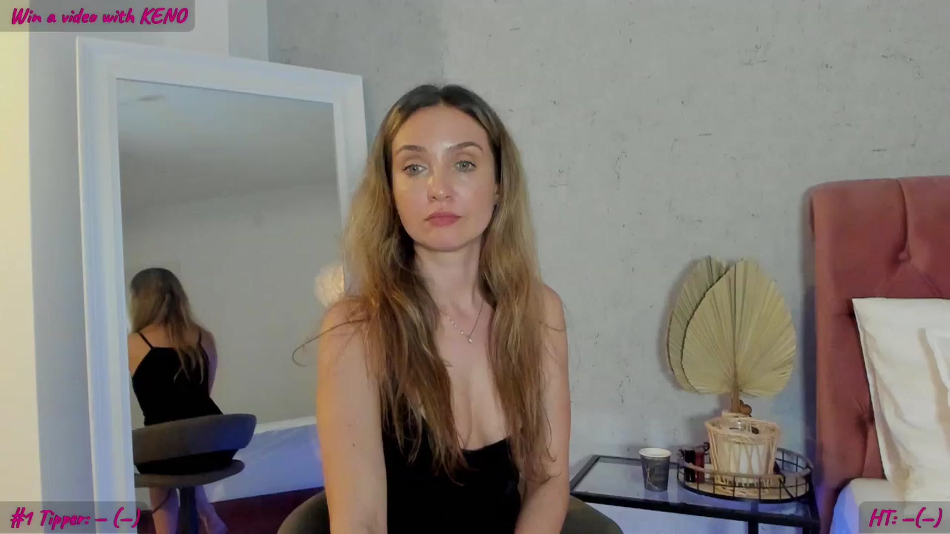 Gallery image thumbnail from FoxyLarysa's myfreecams stream on, 05/20/2024, 24:49 image 1 of 20