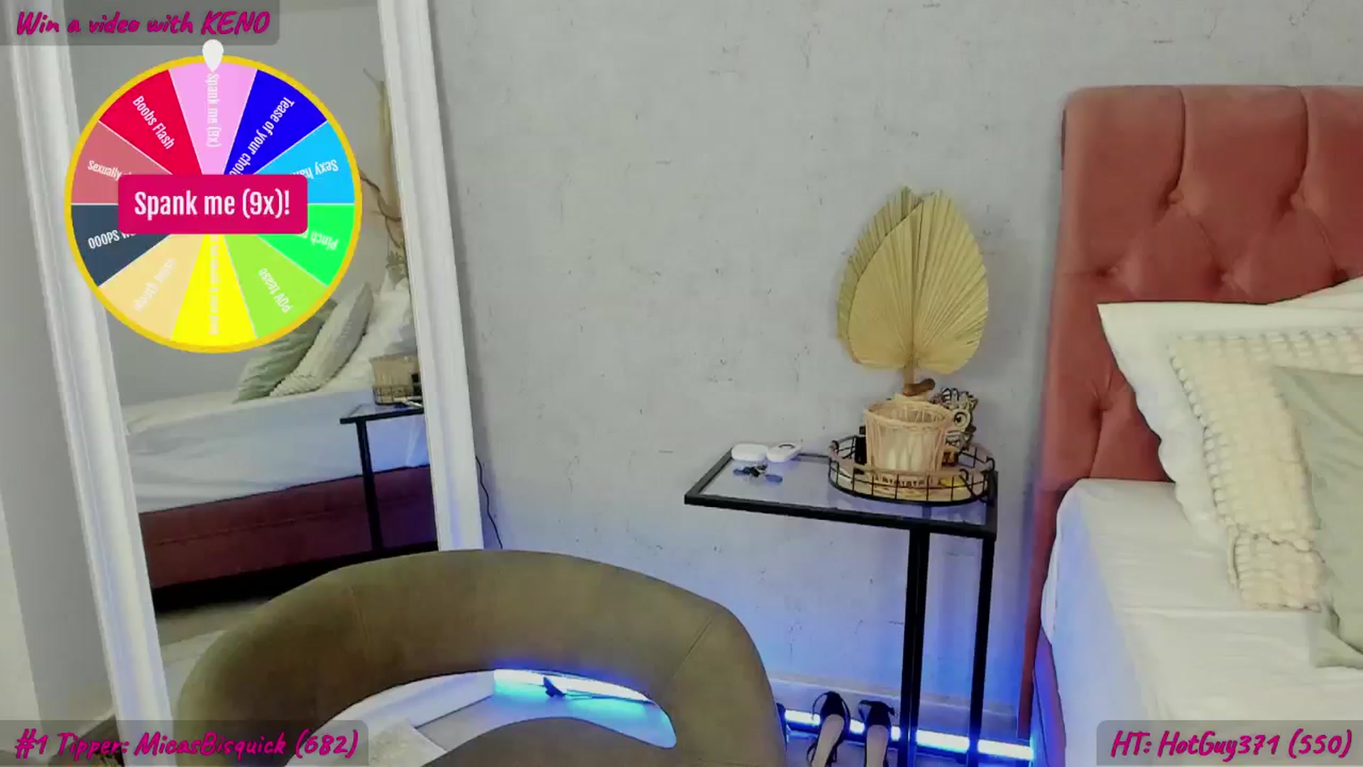 Gallery image thumbnail from FoxyLarysa's myfreecams stream on, 06/25/2024, 21:22 image 16 of 20