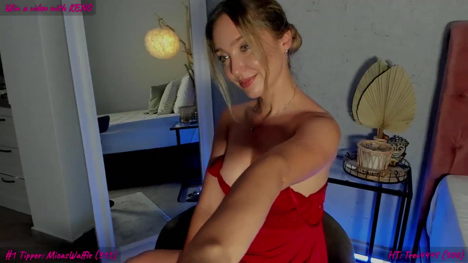 Gallery image thumbnail from FoxyLarysa's myfreecams stream on, 06/30/2024, 21:18 image 12 of 20