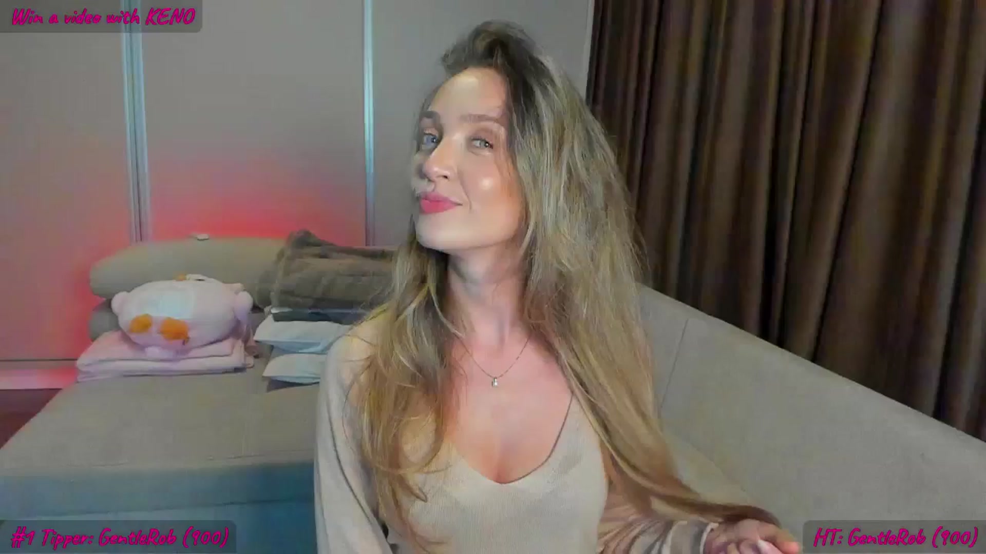 Gallery image thumbnail from FoxyLarysa's myfreecams stream on, 10/19/2024, 21:51 image 1 of 20