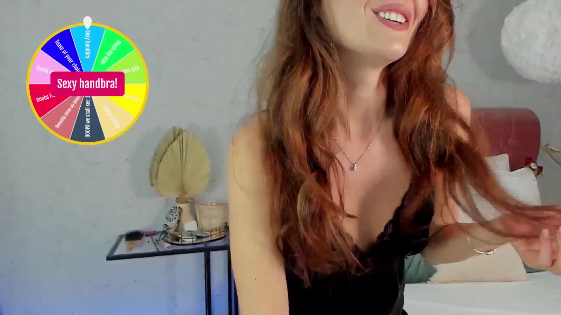 Gallery image thumbnail from FoxyLarysa's myfreecams stream on, 01/17/2025, 21:28 image 18 of 20