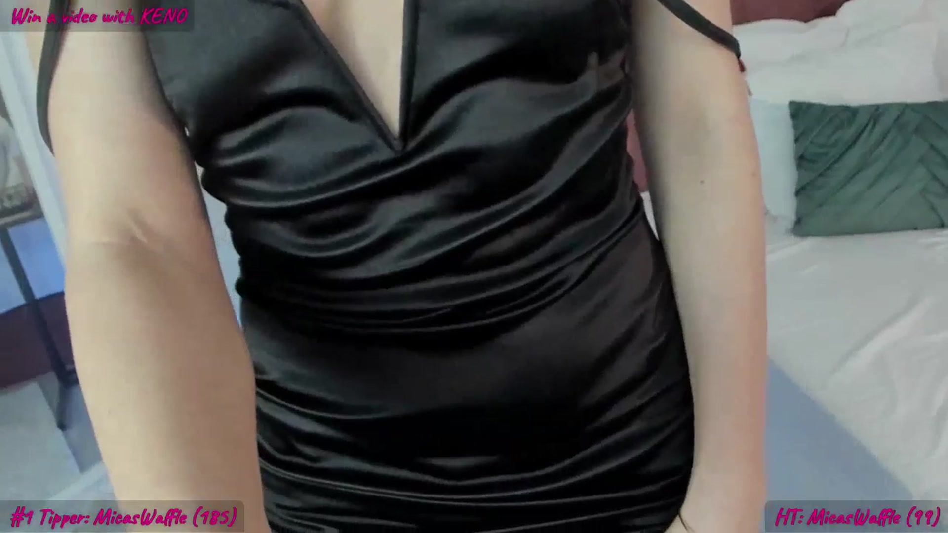 Gallery image thumbnail from FoxyLarysa's myfreecams stream on, 04/26/2025, 21:36 image 9 of 20