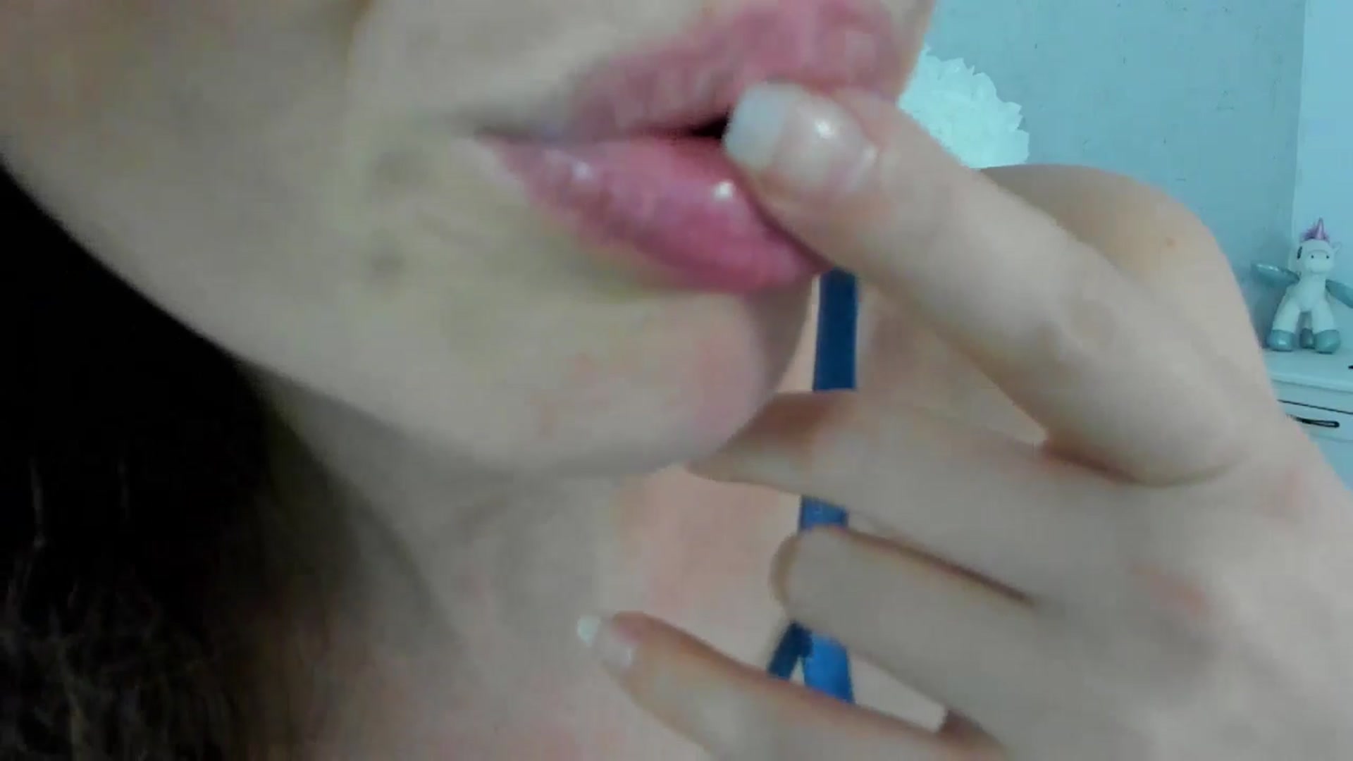 Gallery image thumbnail from FoxyLarysa's myfreecams stream on, 09/21/2025, 24:17 image 4 of 20