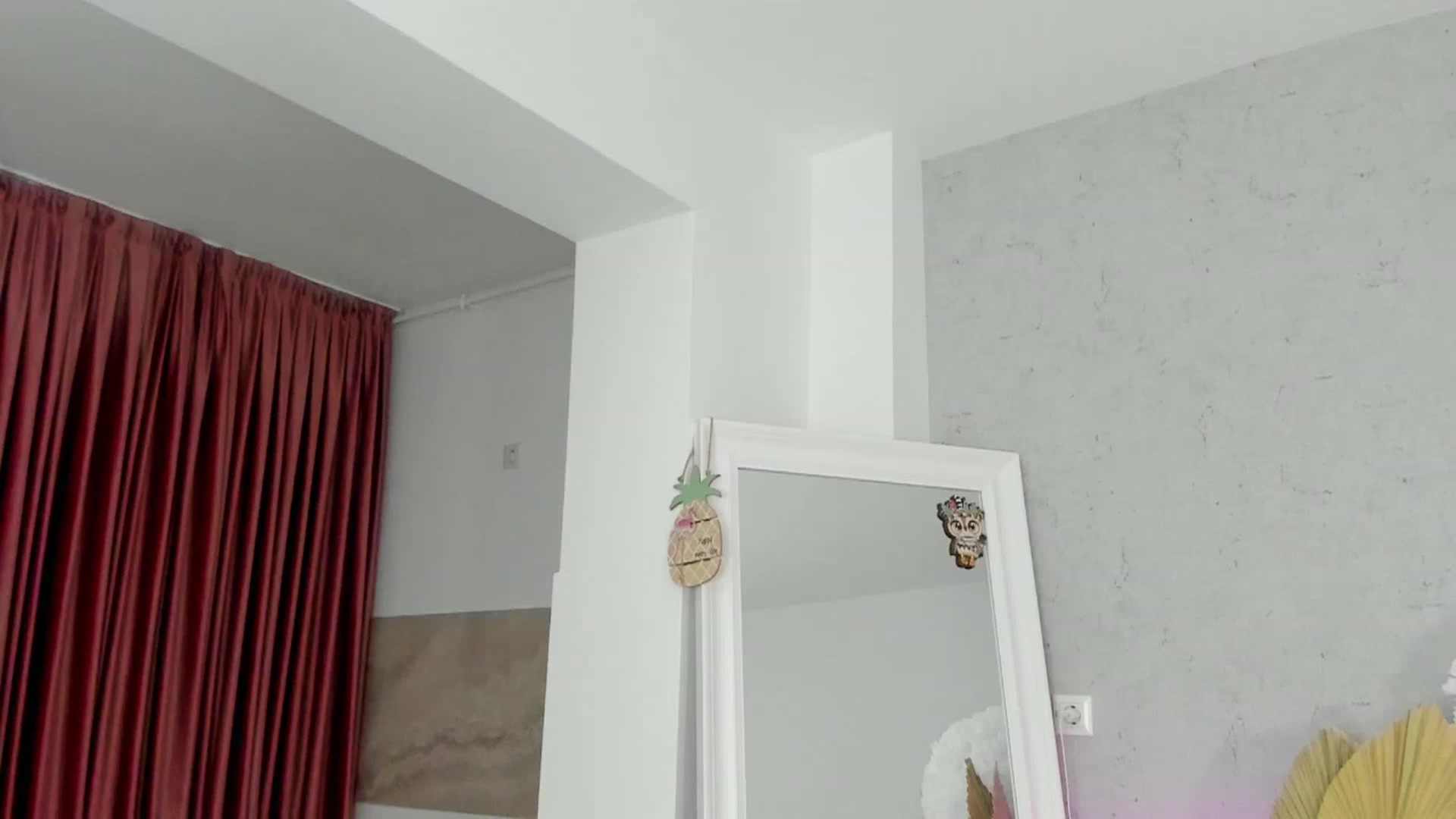 Gallery image thumbnail from FoxyLarysa's myfreecams stream on, 11/06/2025, 23:05 image 12 of 20