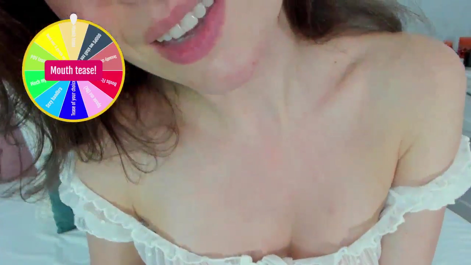 Gallery image thumbnail from FoxyLarysa's myfreecams stream on, 11/15/2025, 19:53 image 4 of 20