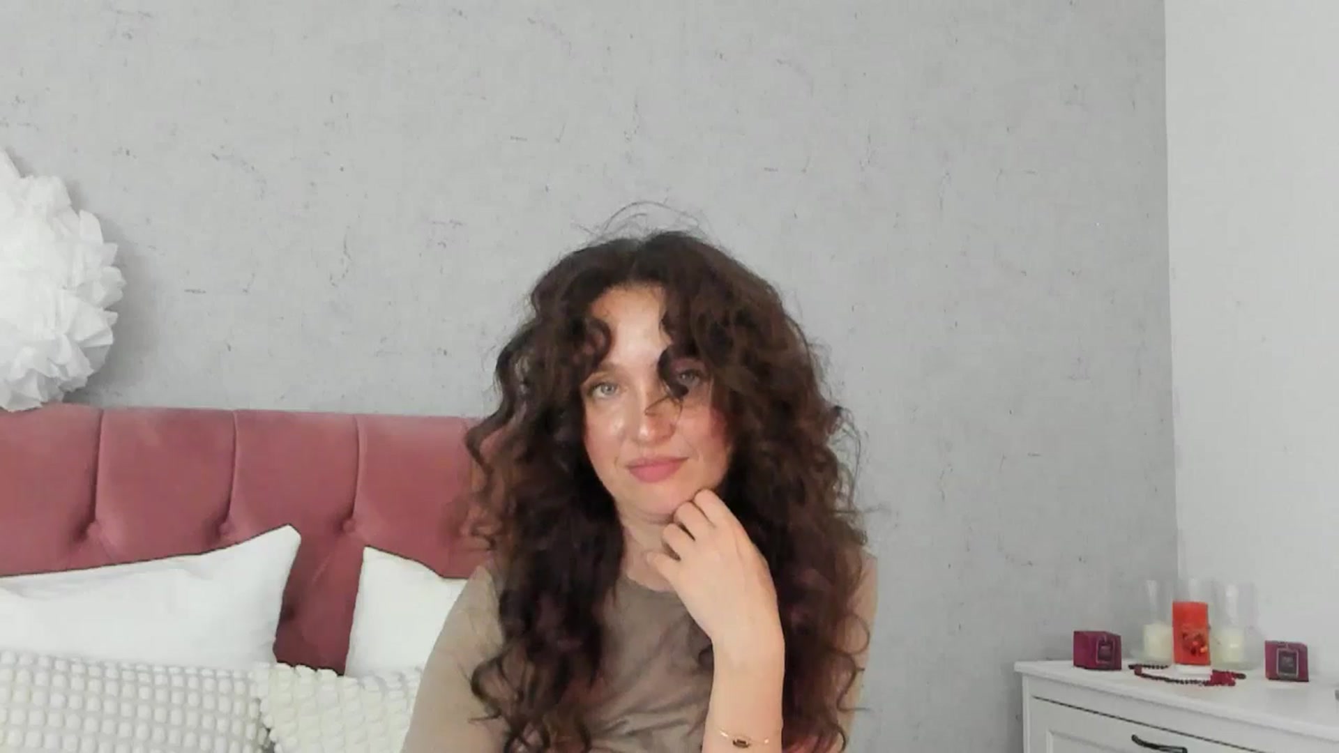 Gallery image thumbnail from FoxyLarysa's myfreecams stream on, 01/27/2026, 12:09 image 19 of 20
