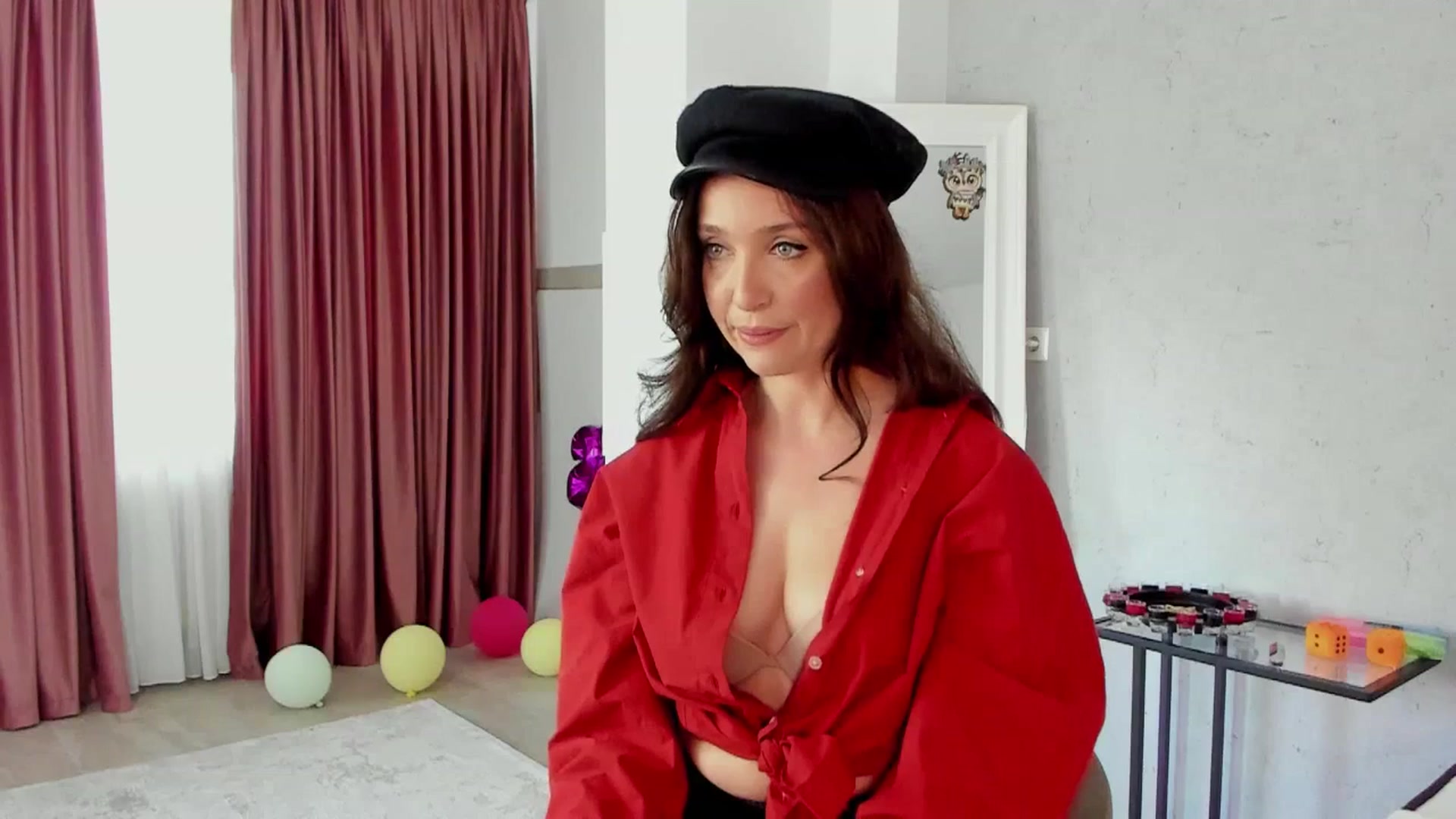 Gallery image thumbnail from FoxyLarysa's myfreecams stream on, 04/08/2026, 11:08 image 7 of 20