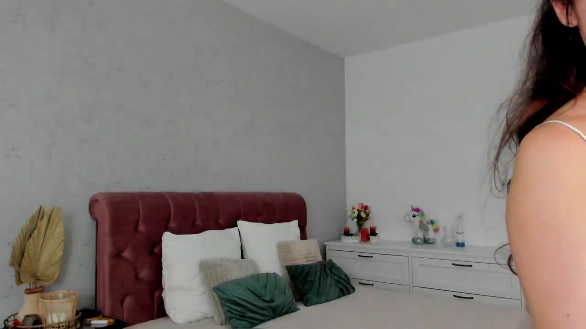 Gallery image thumbnail from FoxyLarysa's myfreecams stream on, 08/18/2026, 20:24 image 12 of 20
