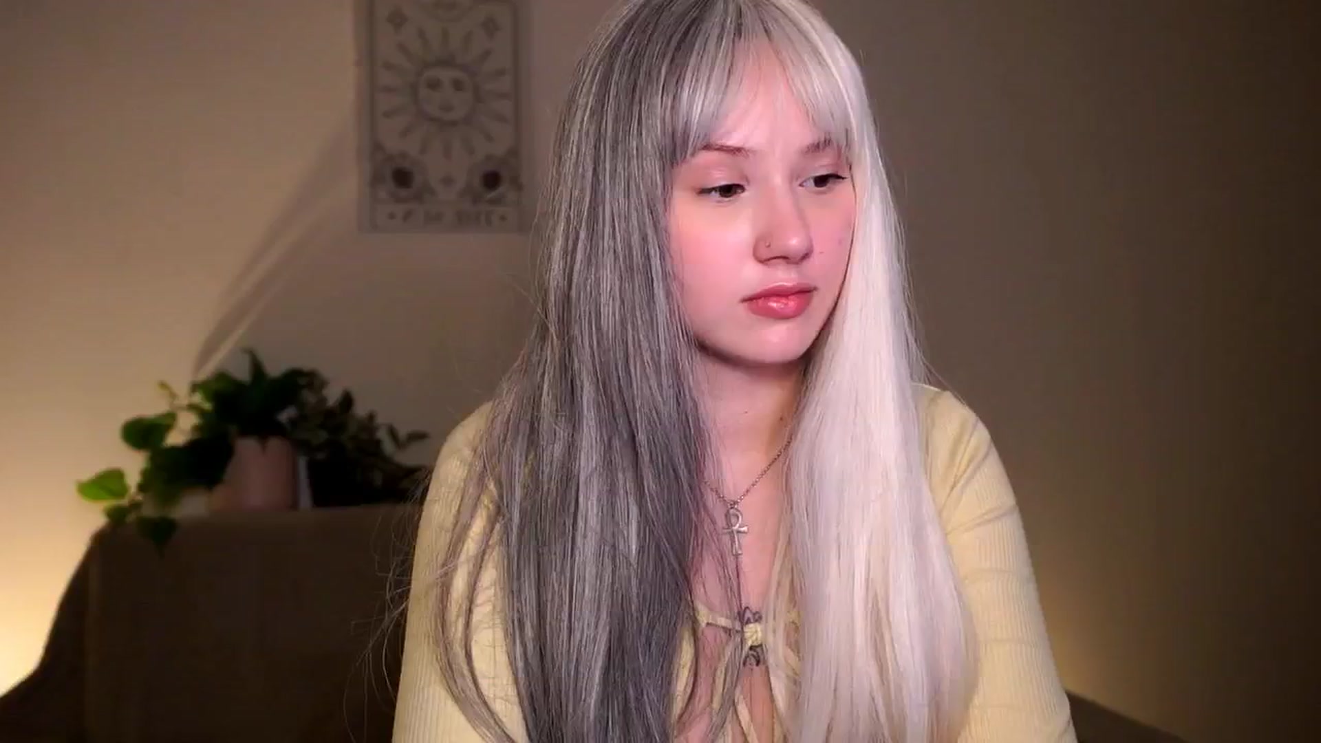 Gallery image thumbnail from FoxyLovesYouu's myfreecams stream on, 04/05/2026, 18:42 image 20 of 20